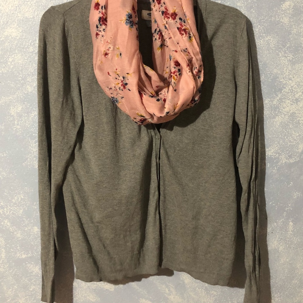 Old navy sweater